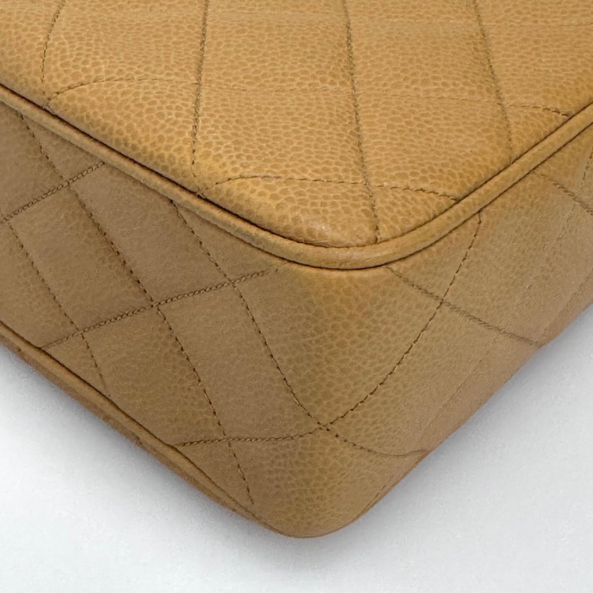 Chanel Borsa Vintage Camera Bag Caviar Beige
