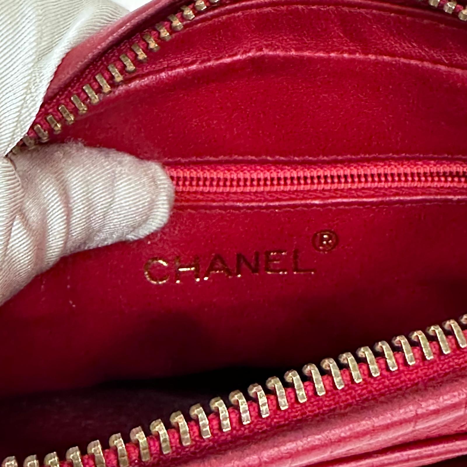Chanel Borsa Vintage Camera Bag Matelassé Rosso con Nappina