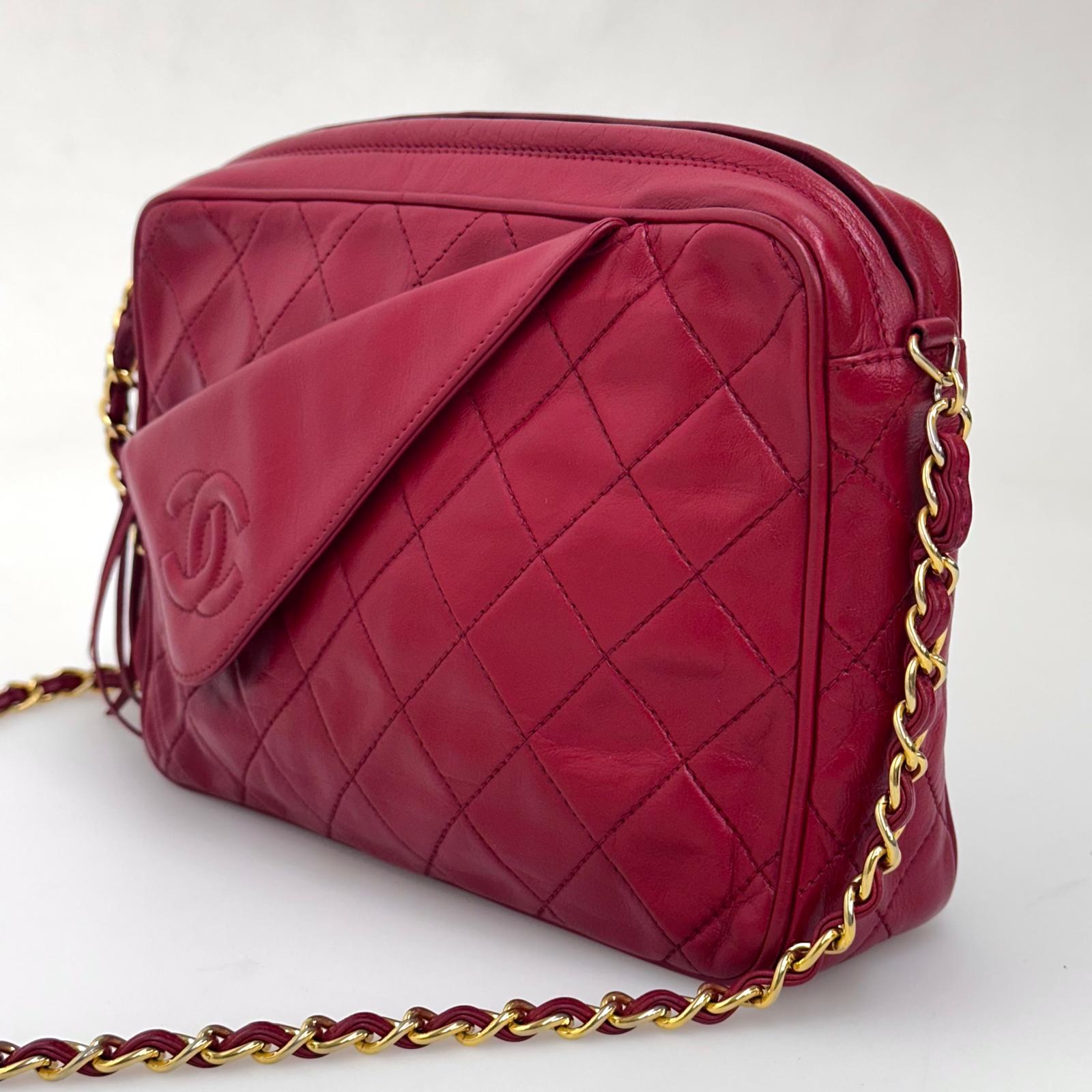 Chanel Borsa Vintage Camera Bag Matelassé Rosso con Nappina