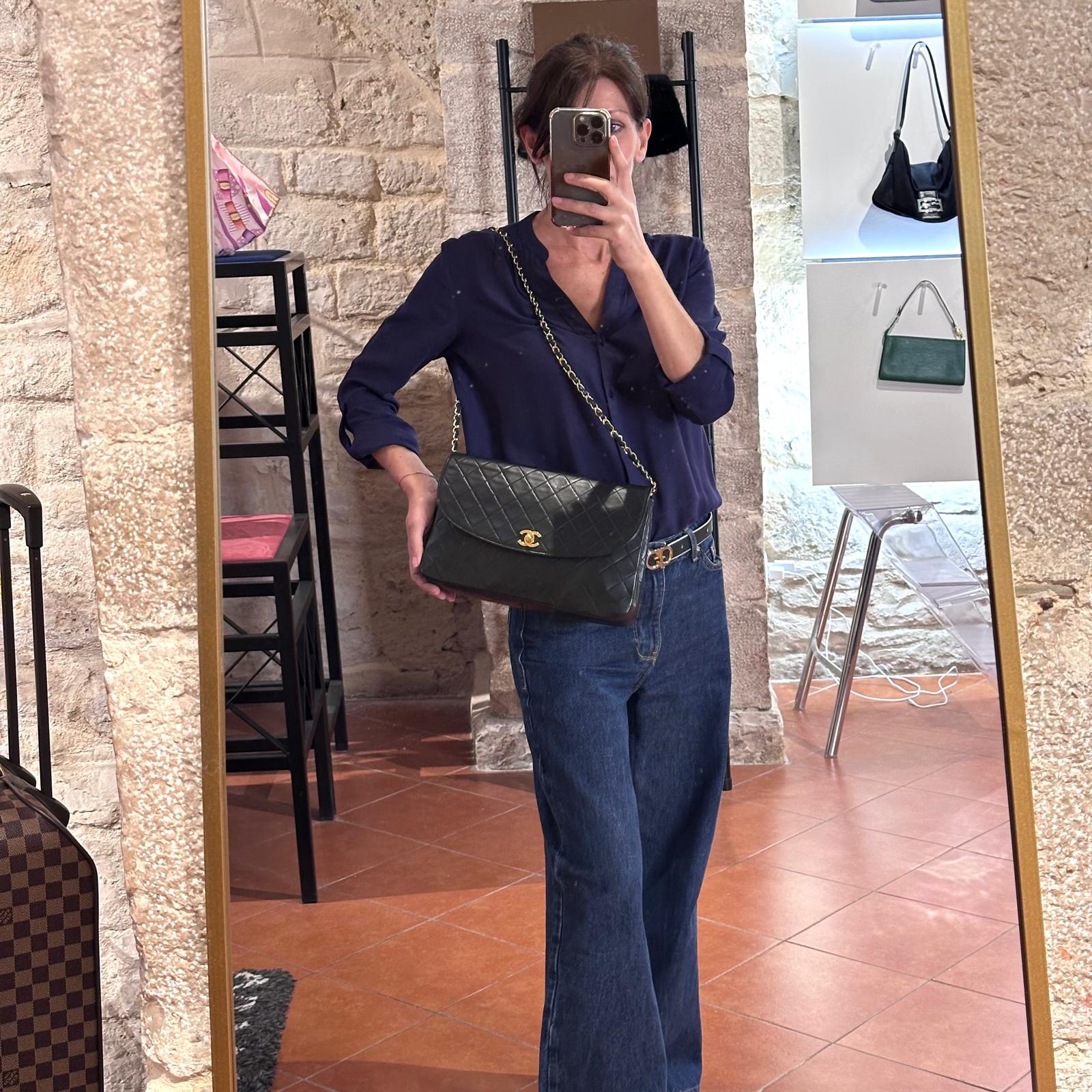 Chanel Borsa Vintage Classic Flap Dark Blue 29 cm – Patta Singola e Catena Singola