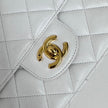 Chanel Borsa Vintage Classic Flap bianca in pelle matelassé