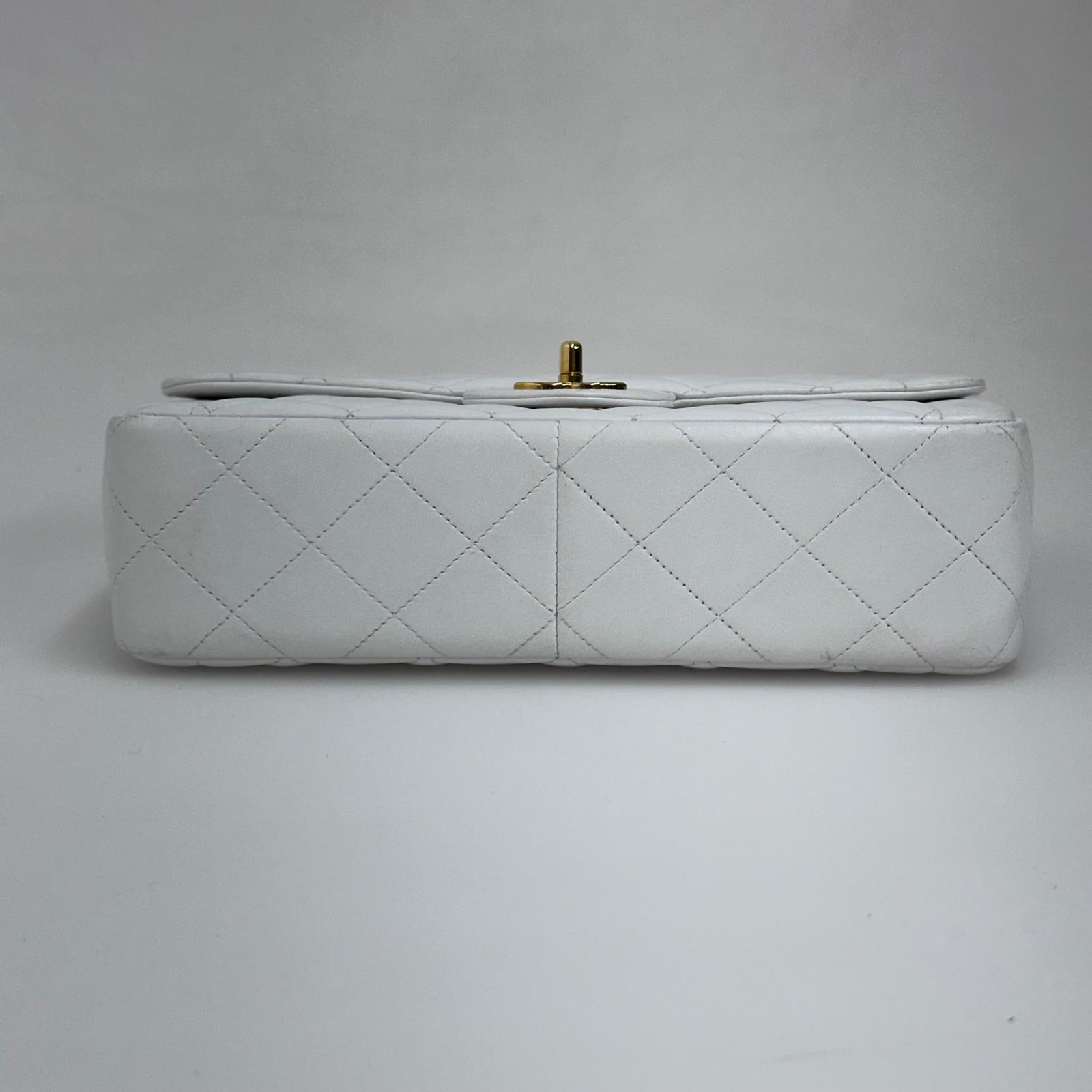 Chanel Borsa Vintage Classic Flap bianca in pelle matelassé