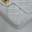 Chanel Borsa Vintage Classic Flap bianca in pelle matelassé
