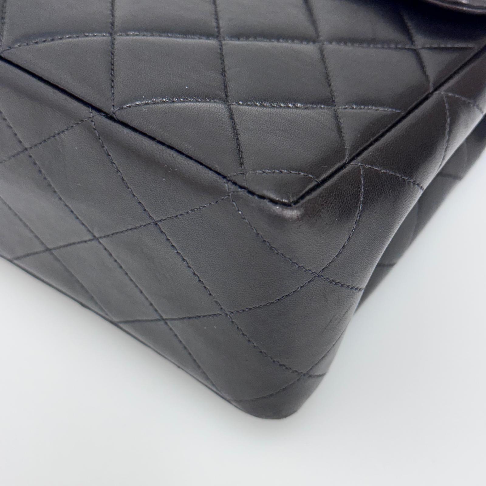 Chanel Borsa Vintage Jumbo 30 Single Flap in Agnello Nero