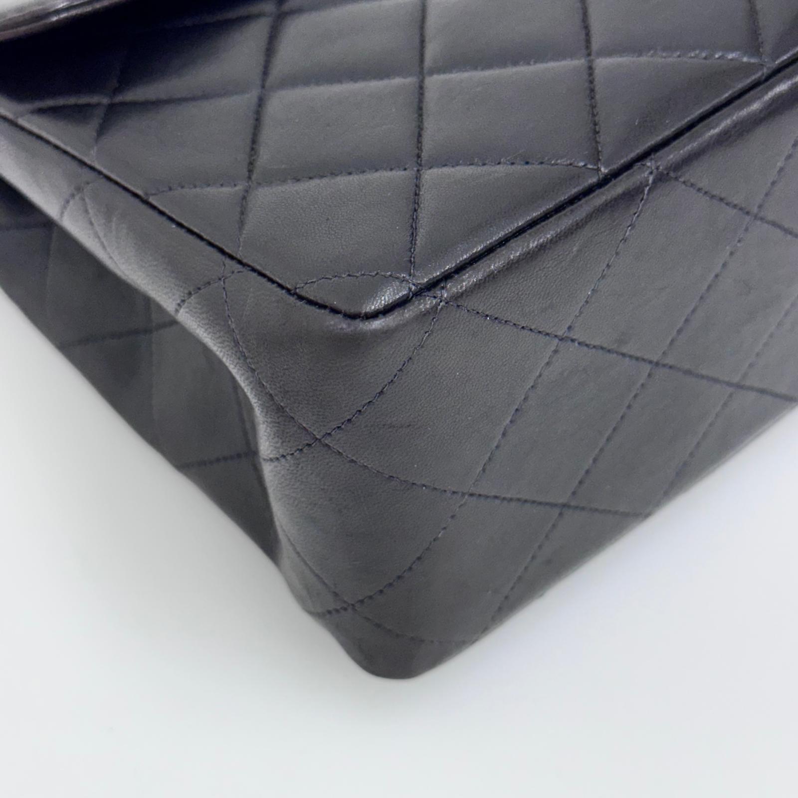 Chanel Borsa Vintage Jumbo 30 Single Flap in Agnello Nero