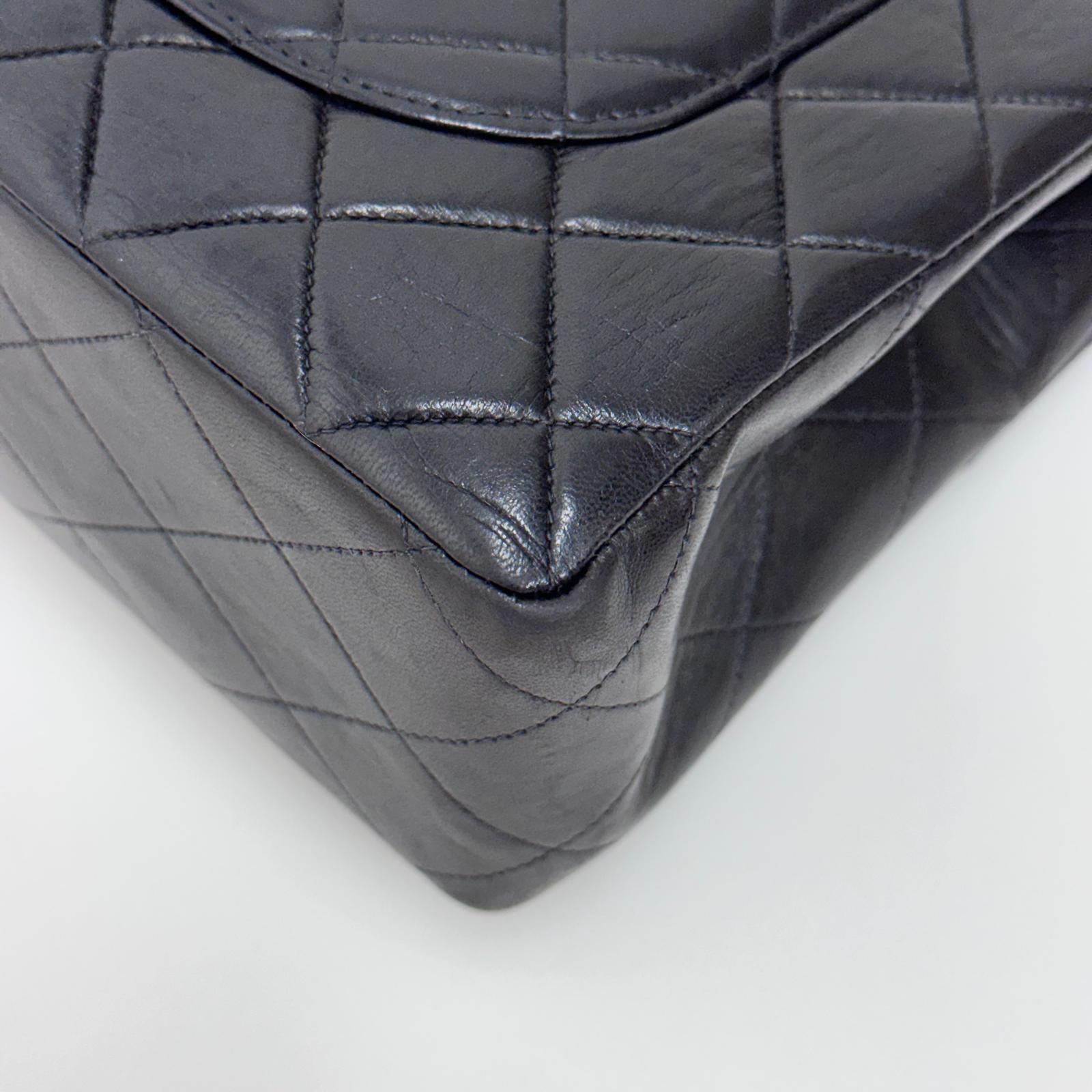 Chanel Borsa Vintage Jumbo 30 Single Flap in Agnello Nero