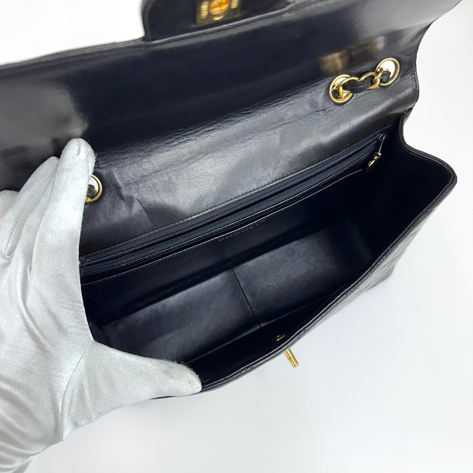 Chanel Borsa Vintage Jumbo 30 Single Flap in Agnello Nero