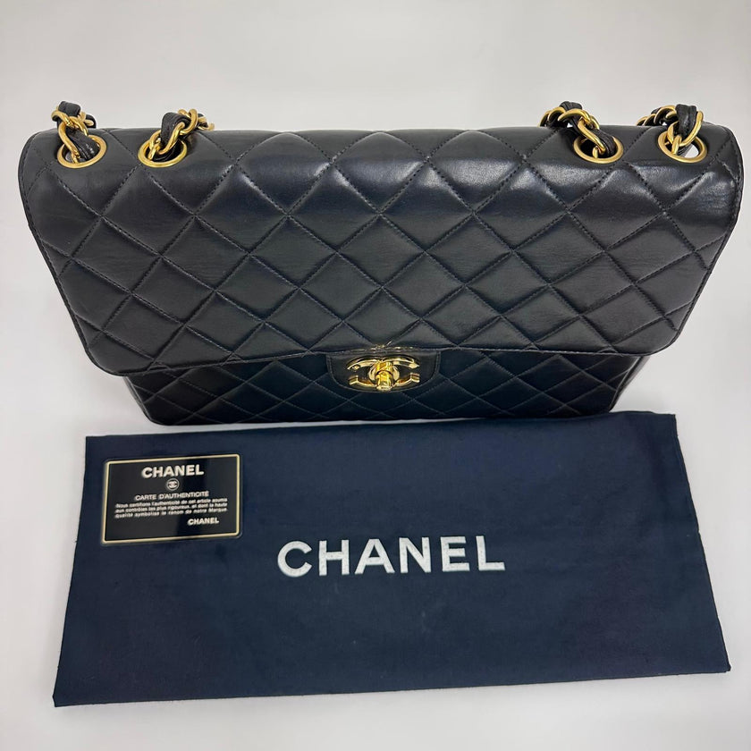 Chanel Borsa Vintage Jumbo 30 Single Flap in Agnello Nero