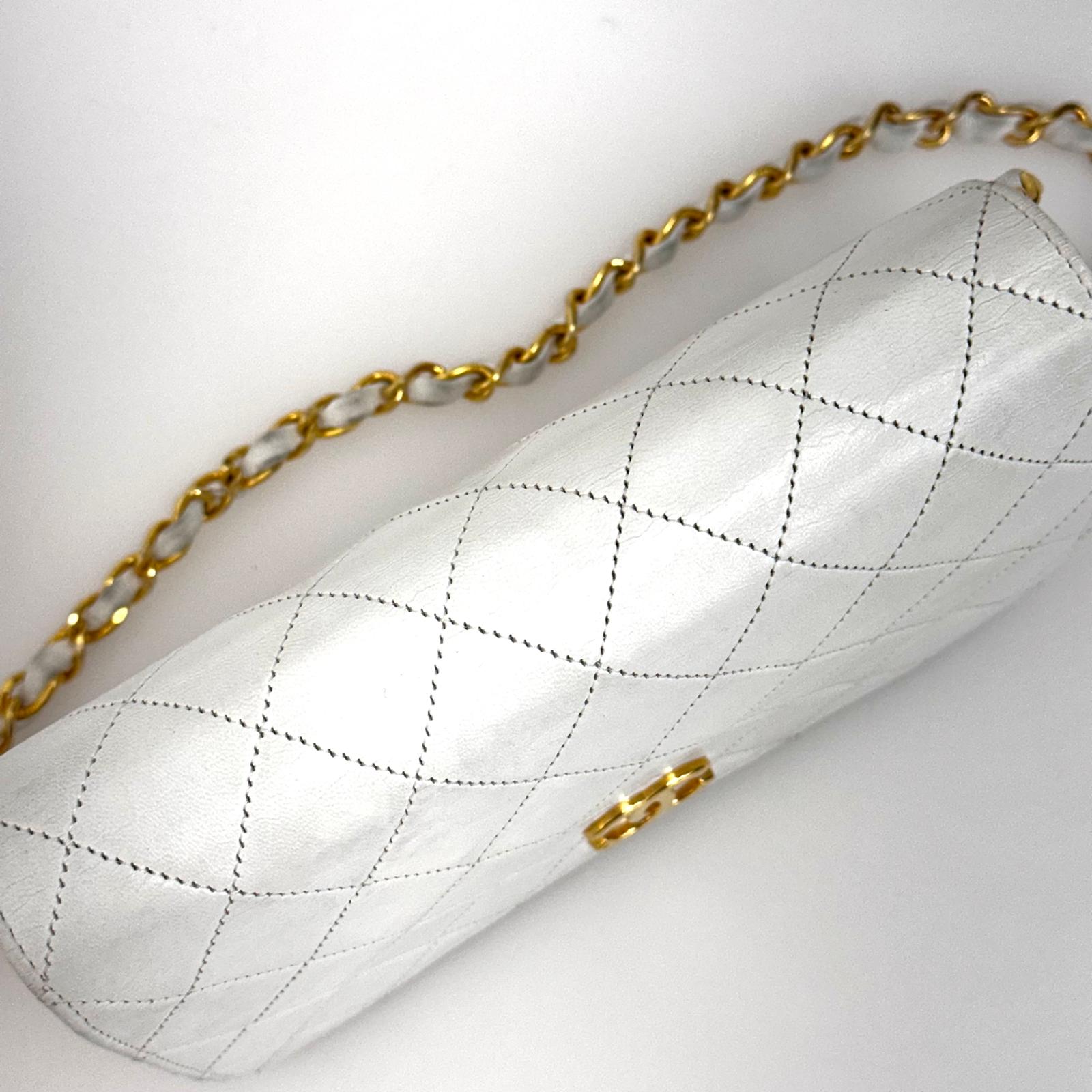 Chanel Borsa Vintage a Spalla Mini Classic Flap 19 cm in Pelle Bianca