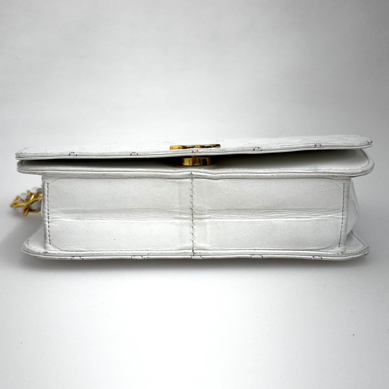 Chanel Borsa Vintage a Spalla Mini Classic Flap 19 cm in Pelle Bianca