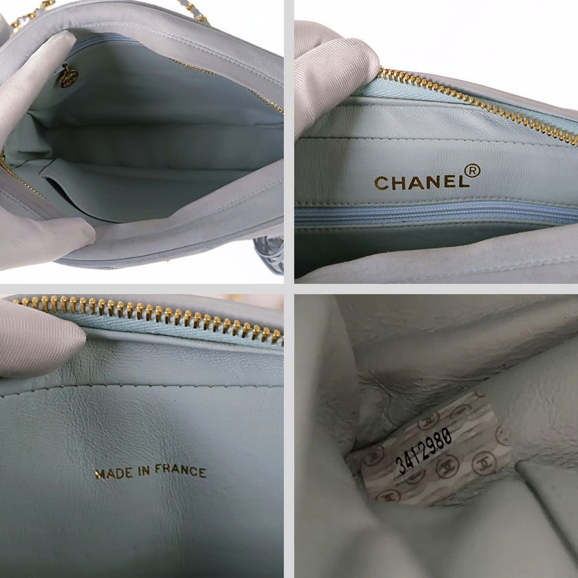 Chanel Borsa a Spalla Camera Bag in Pelle Scamosciata Celeste