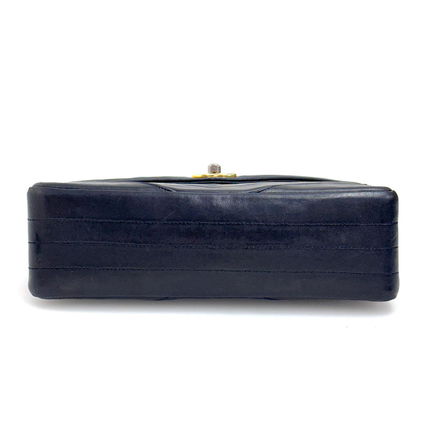 Chanel Borsa a spalla Chevron Vintage nera in pelle