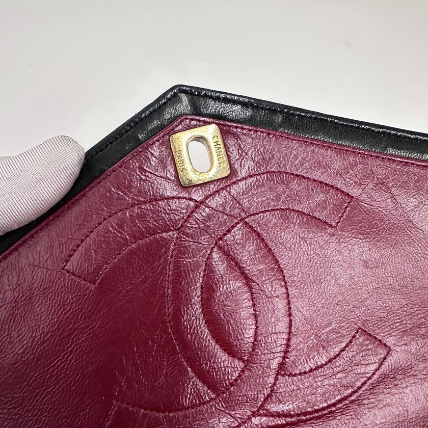 Chanel Borsa a spalla Chevron Vintage nera in pelle