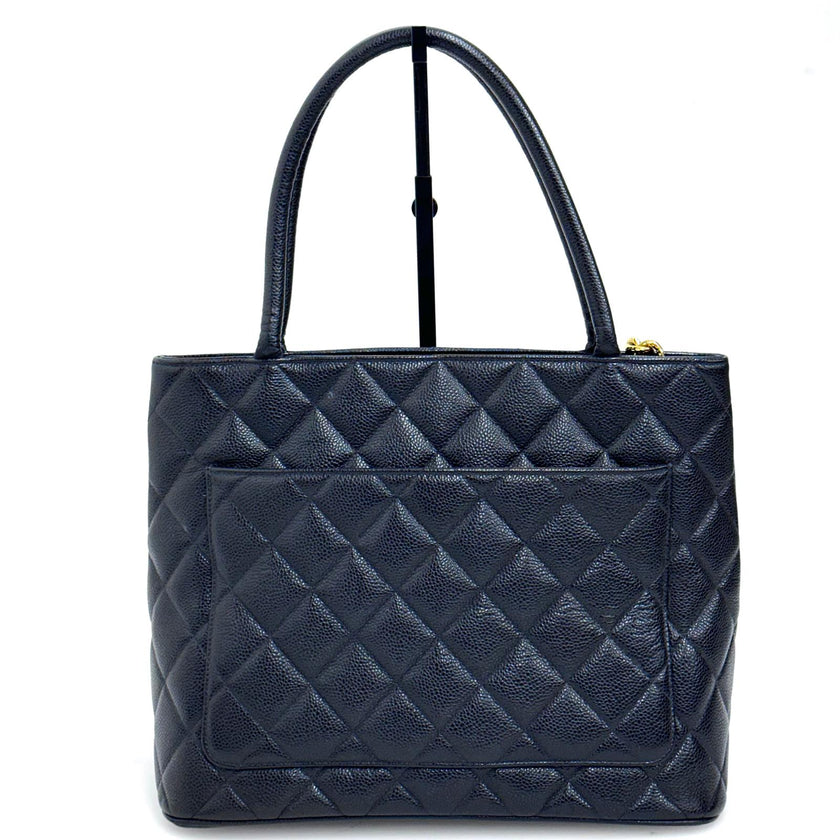 Chanel Borsa a spalla Medaillon Tote in pelle Caviar nera