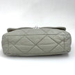 Chanel Borsa a spalla in pelle matelassé grigio salvia Chanel 19 Extra Large