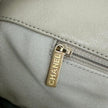 Chanel Borsa a spalla in pelle matelassé grigio salvia Chanel 19 Extra Large