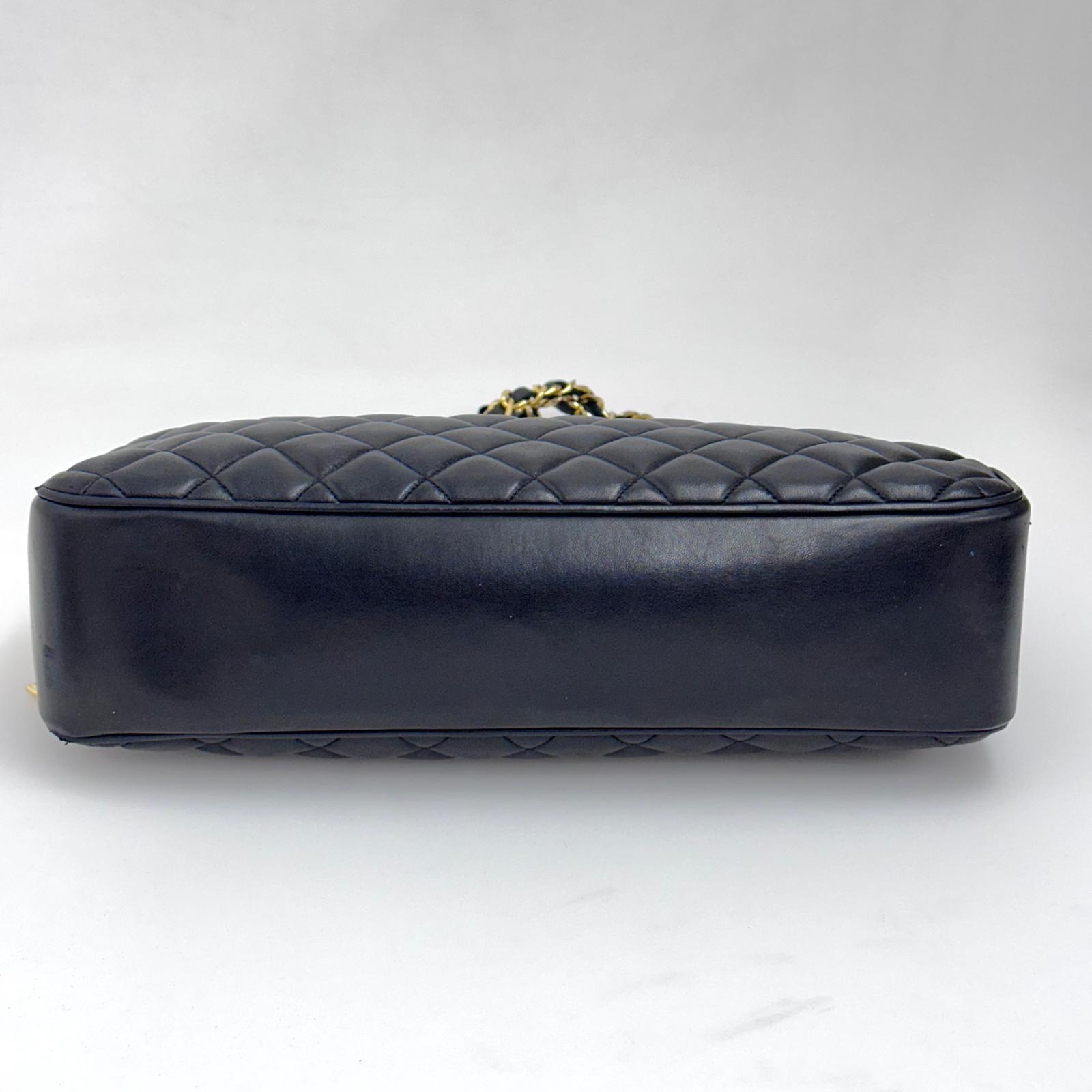Chanel Borsa a spalla in pelle nera