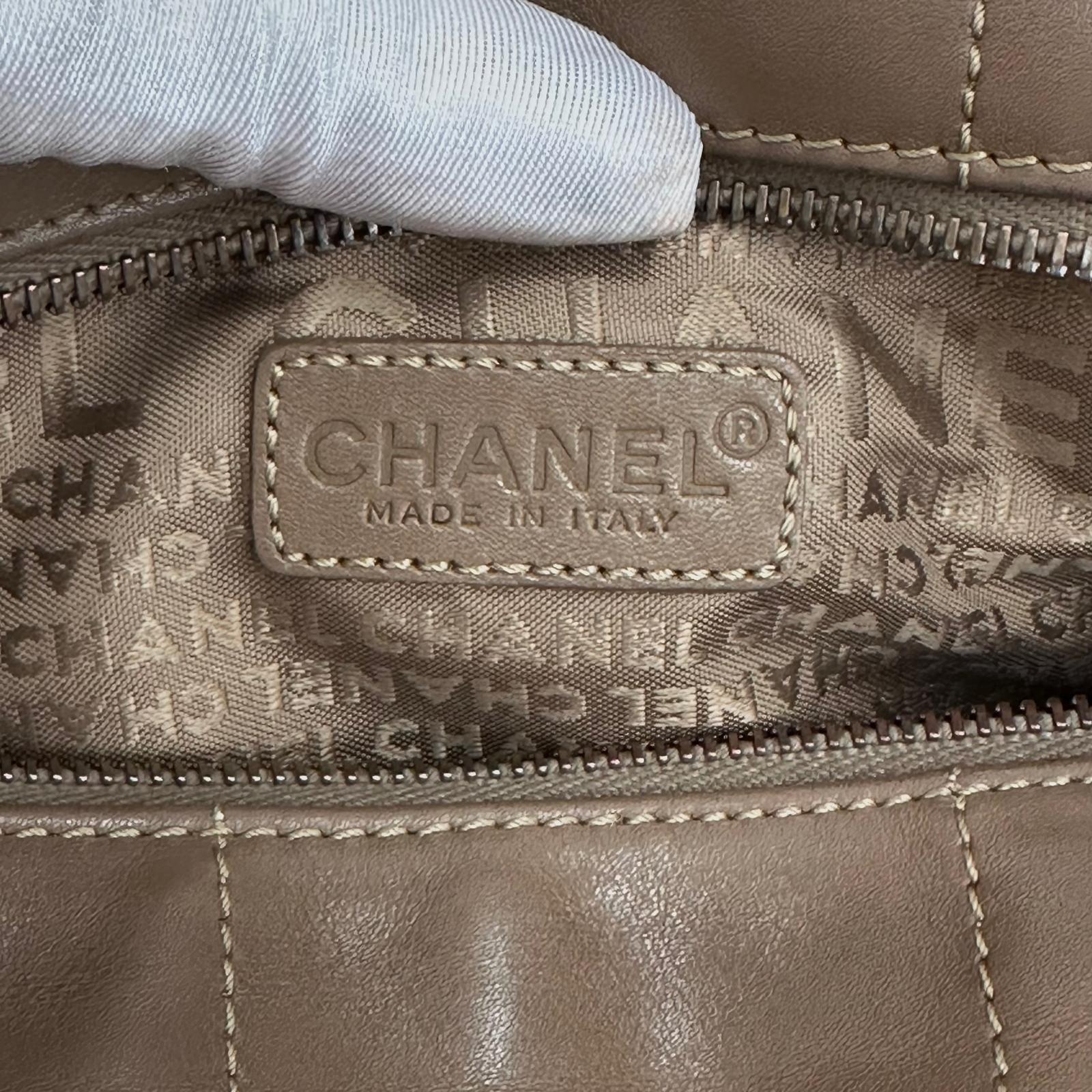 Chanel Bowling Bag Barretta di Cioccolato in pelle Taupe