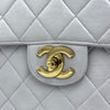 Chanel Classic Flap  Maxi in Pelle Bianca con Finiture Oro
