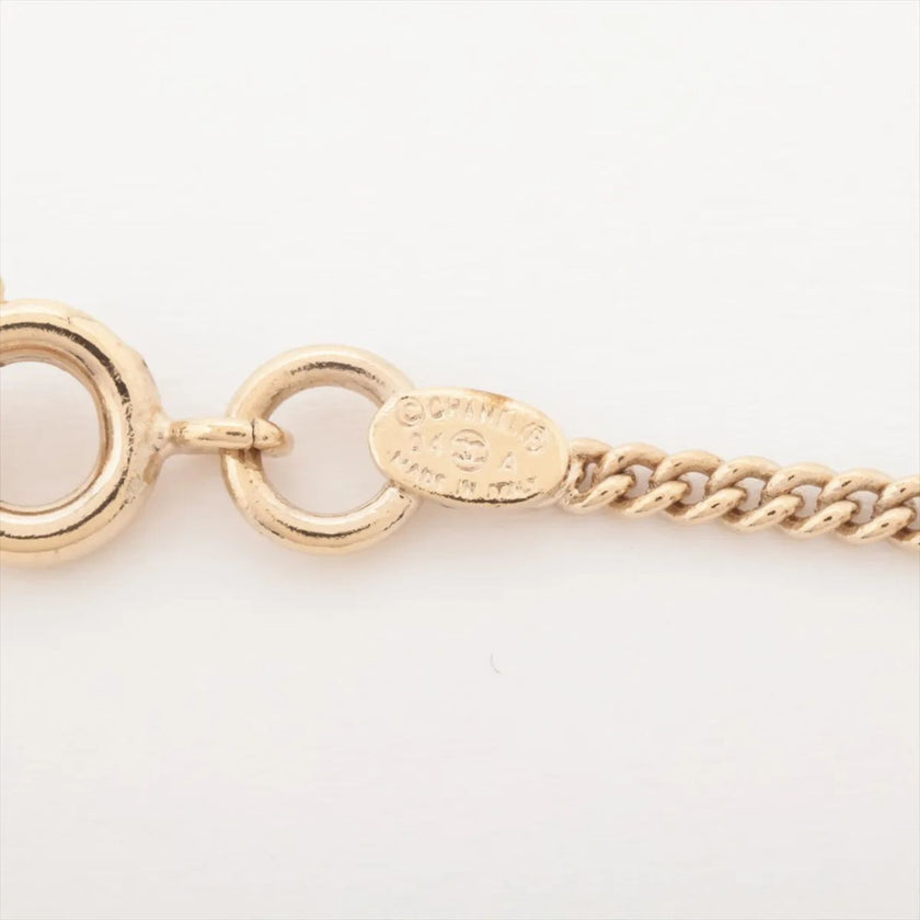 Chanel Collana lunga con logo CC rosa e cristalli multicolor – Primavera 2004