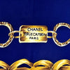 Chanel Foulard in Seta Blu Navy con Motivo Catena Dorata 87x83