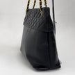 Chanel Shopper Oversize in Pelle Liscia e Trapuntata con Catena Dorata