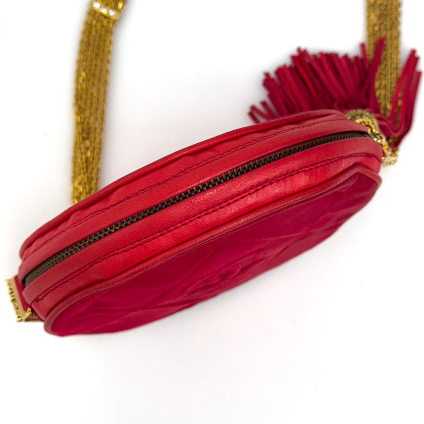 Chanel Vintage Round Tassel Borsa in Raso Rosso Trapuntato con Catena Oro e Strass