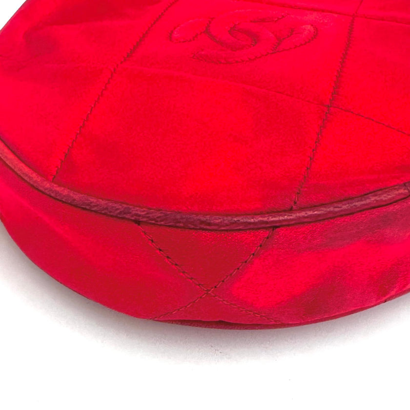 Chanel Vintage Round Tassel Borsa in Raso Rosso Trapuntato con Catena Oro e Strass