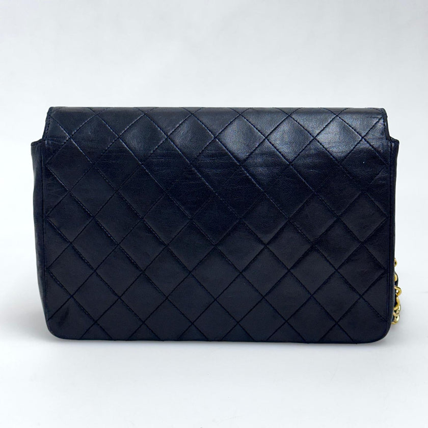 Chanel Vintage Single Flap in Pelle Nera con Hardware Dorato