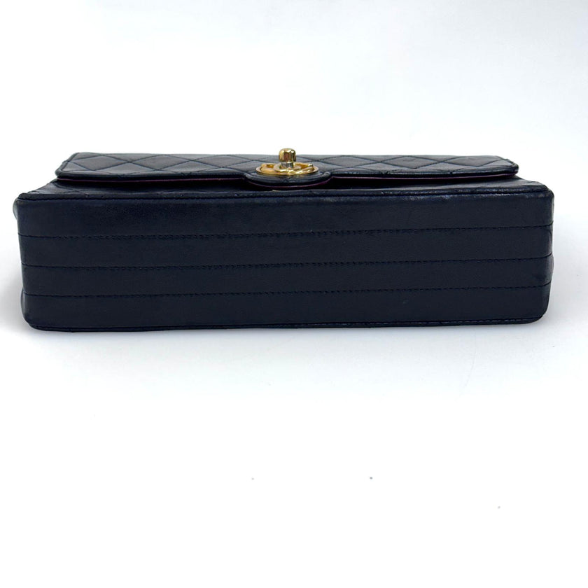 Chanel Vintage Single Flap in Pelle Nera con Hardware Dorato