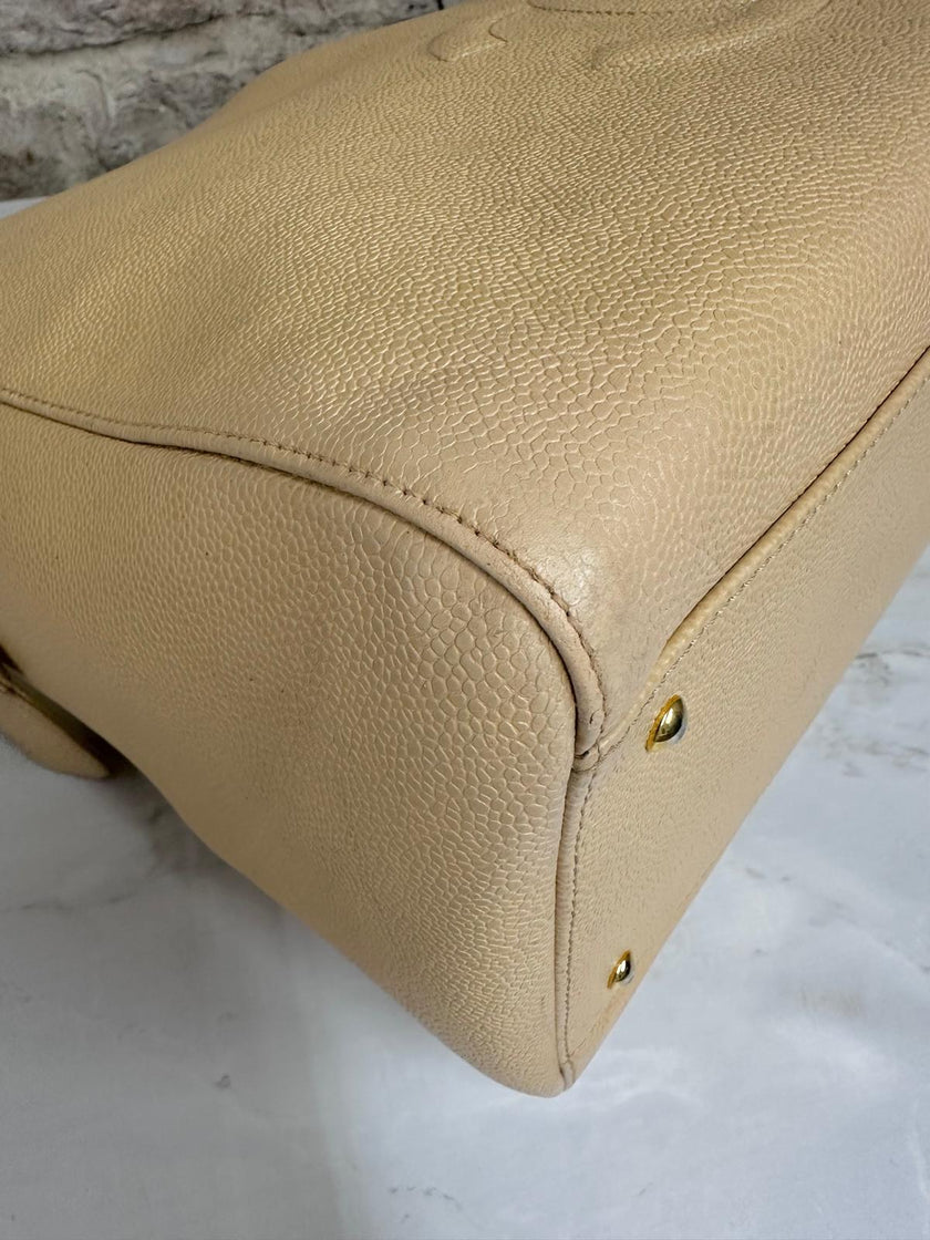 Chanel Maxi Borsa a Spalla Anni ’90 in Pelle Caviar Beige