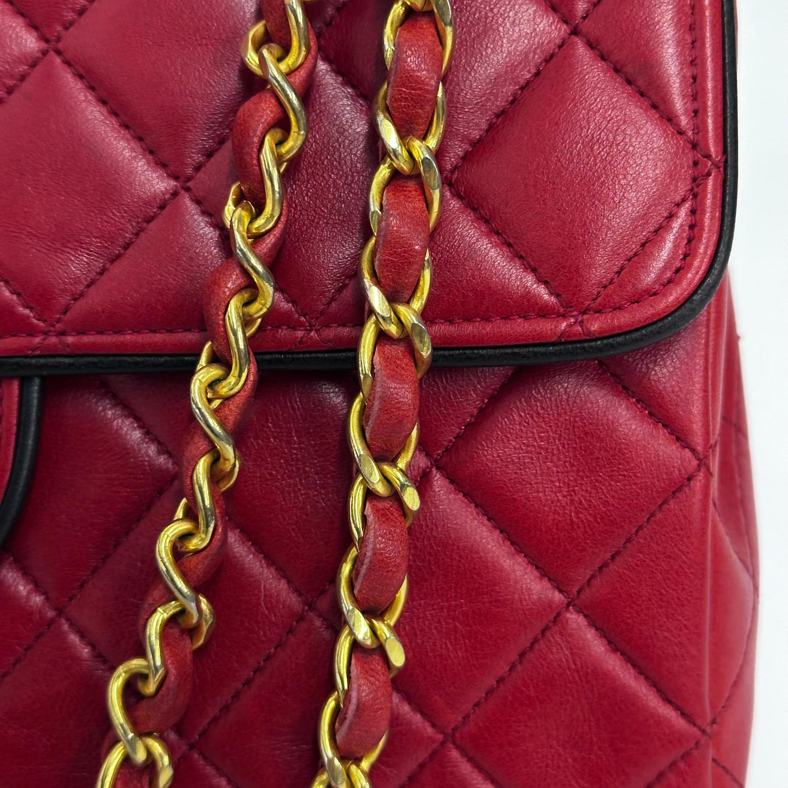 Chanel borsa Classic Flap 25 cm in pelle di agnello rossa anni ’90