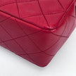 Chanel borsa Classic Flap 25 cm in pelle di agnello rossa anni ’90