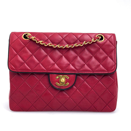 Chanel borsa Classic Flap 25 cm in pelle di agnello rossa anni ’90