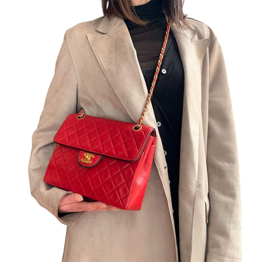 Chanel borsa Classic Flap 25 cm in pelle di agnello rossa anni ’90