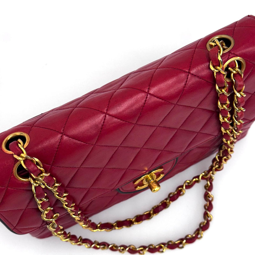 Chanel borsa Classic Flap 25 cm in pelle di agnello rossa anni ’90