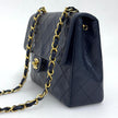 Chanel borsa Classic Flap Mini 20 cm in pelle di agnello blu 1991–1994
