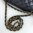 Chanel borsa Classic Single Flap 25 Paris limited in pelle di agnello nera