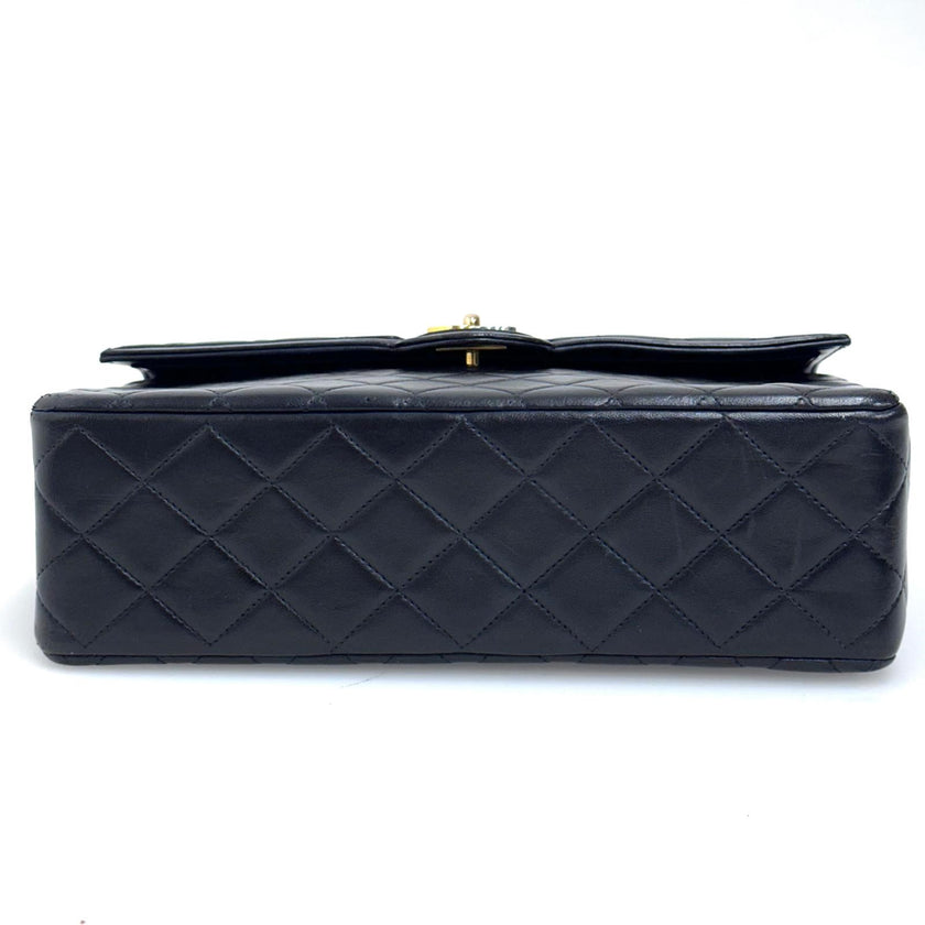 Chanel borsa Classic Single Flap 25 Paris limited in pelle di agnello nera