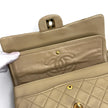 Chanel borsa vintage a spalla Classic Flap 25 cm in pelle di agnello beige