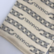 Chanel sciarpa in seta con stampa catena