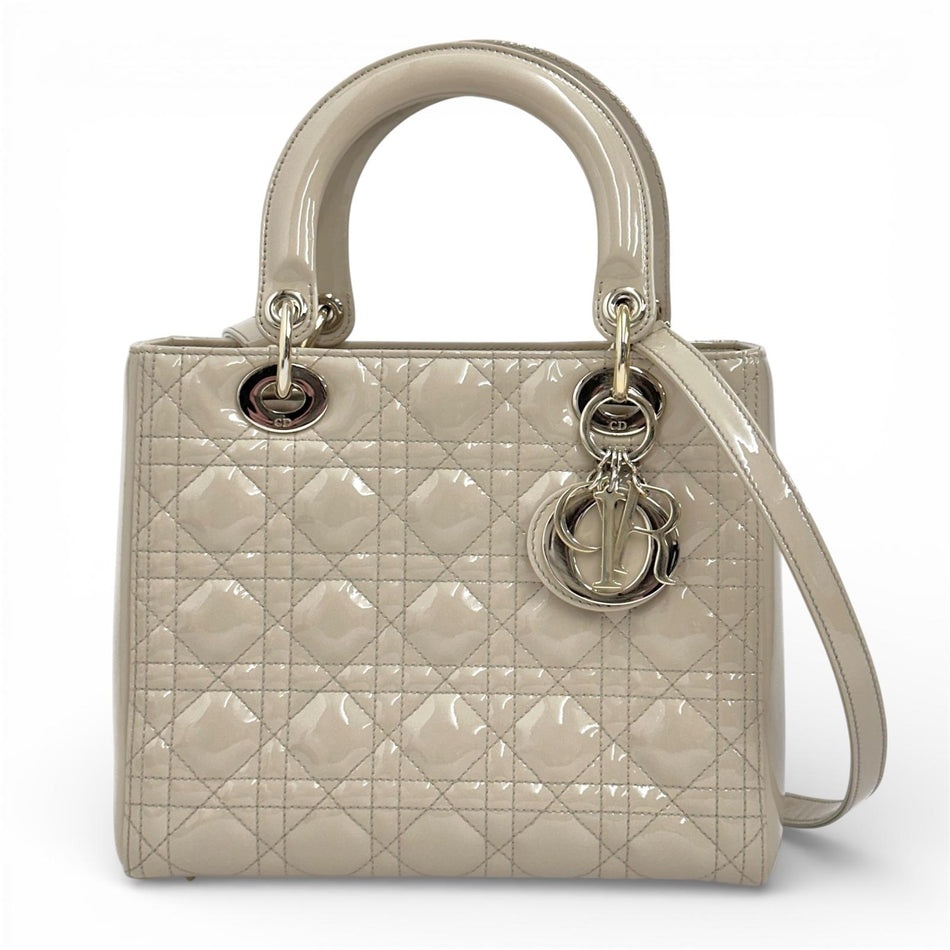 Christian Dior Borsa Lady Dior Media in vernice beige con tracolla