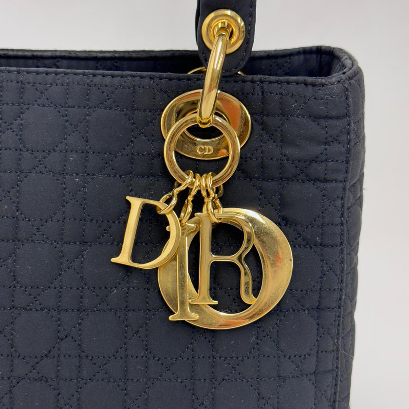 Christian Dior Borsa Lady Dior Medium Cannage Nera a Mano