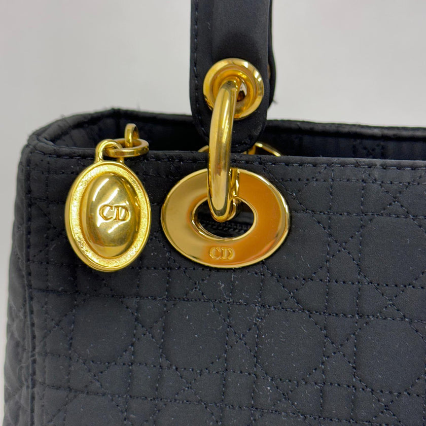 Christian Dior Borsa Lady Dior Medium Cannage Nera a Mano
