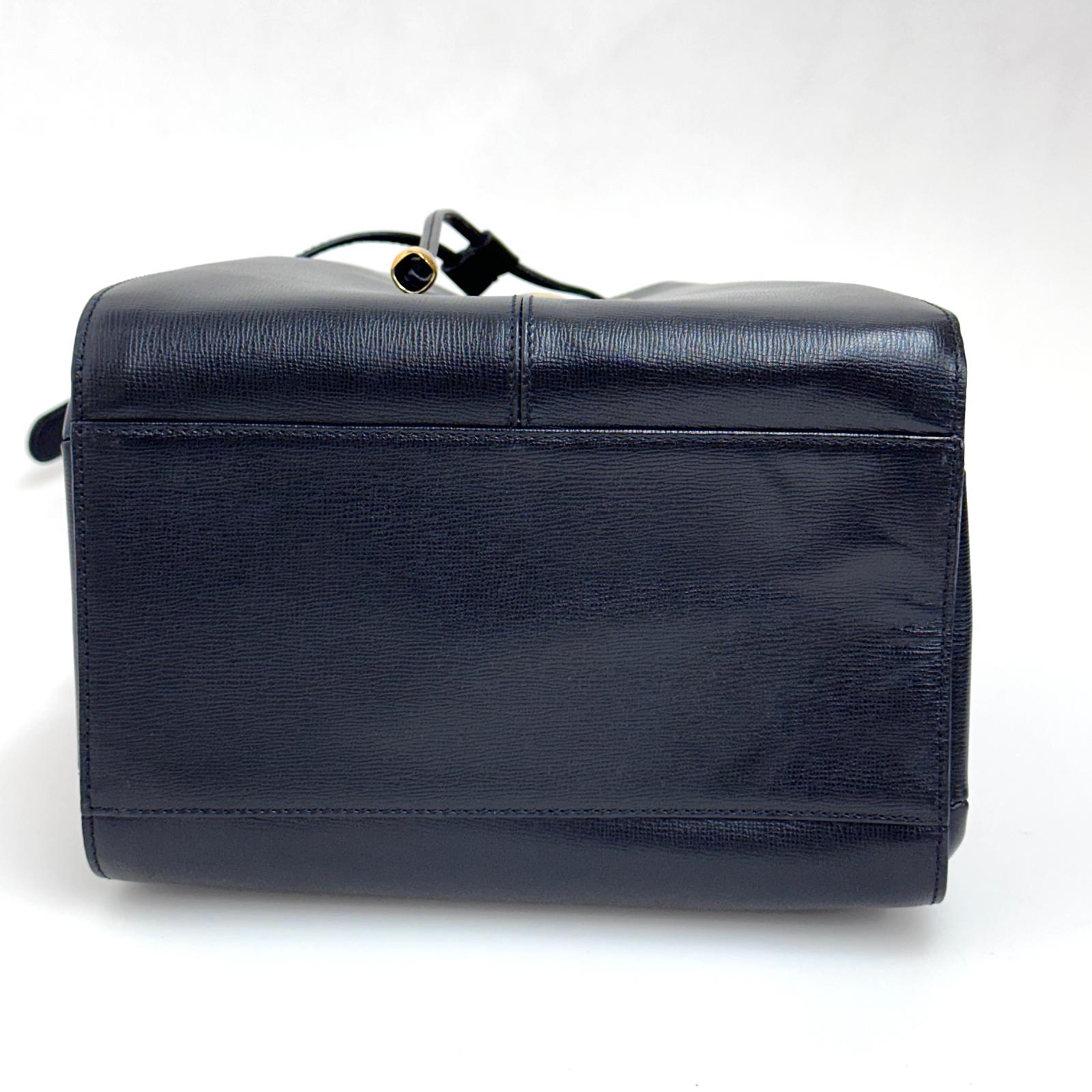 Christian Dior Borsa Secchiello Médaillon Vintage in Pelle Nera