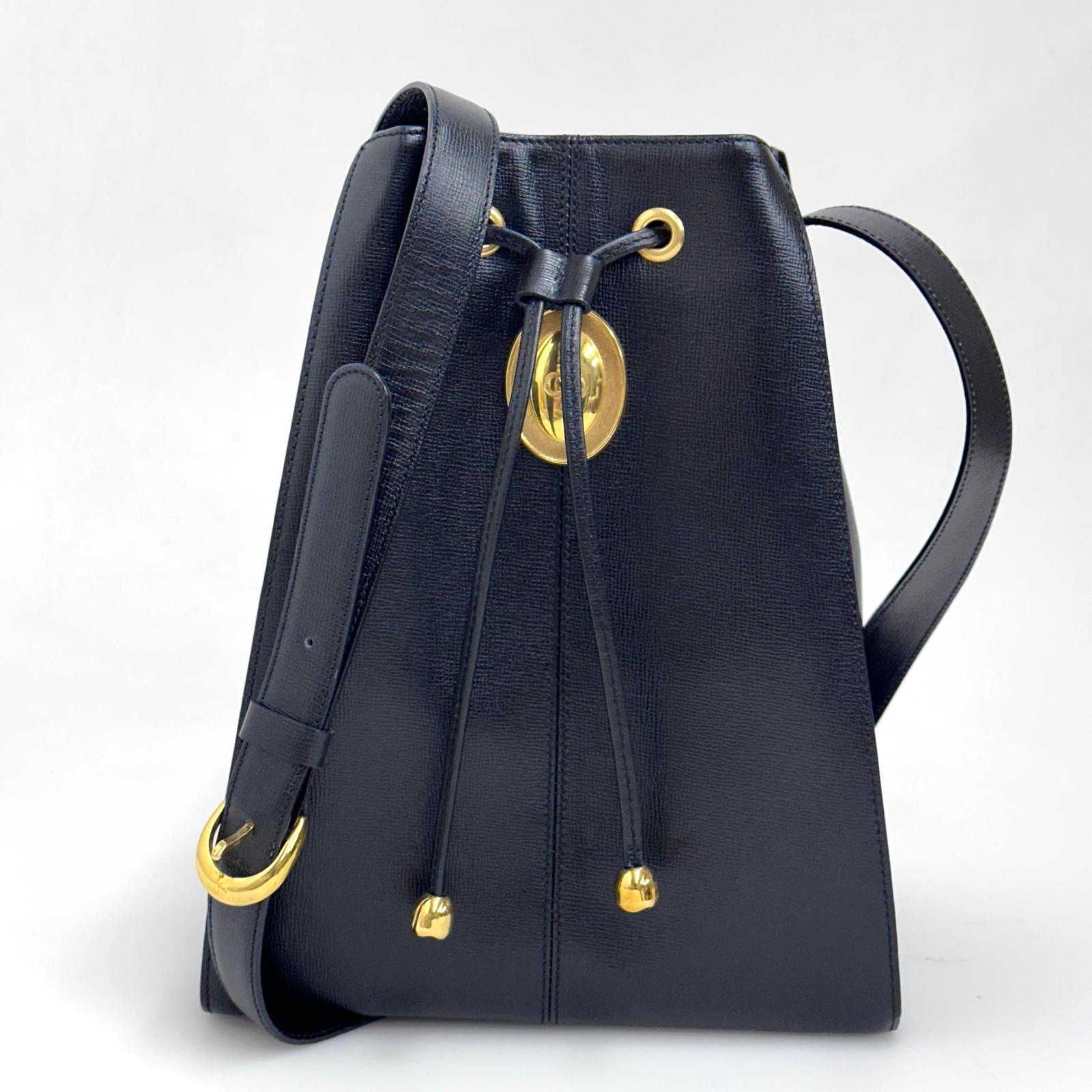 Christian Dior Borsa Secchiello Médaillon Vintage in Pelle Nera