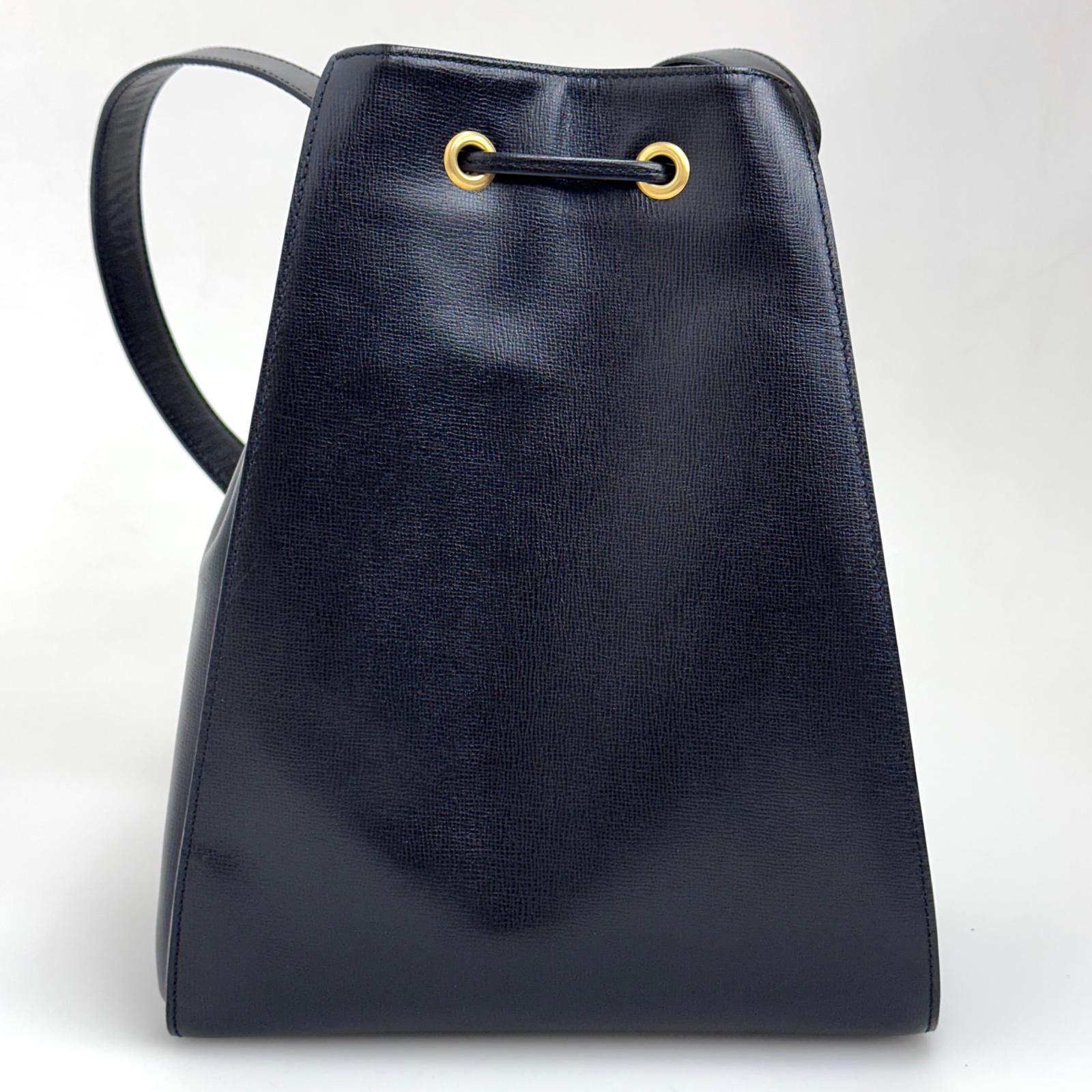 Christian Dior Borsa Secchiello Médaillon Vintage in Pelle Nera