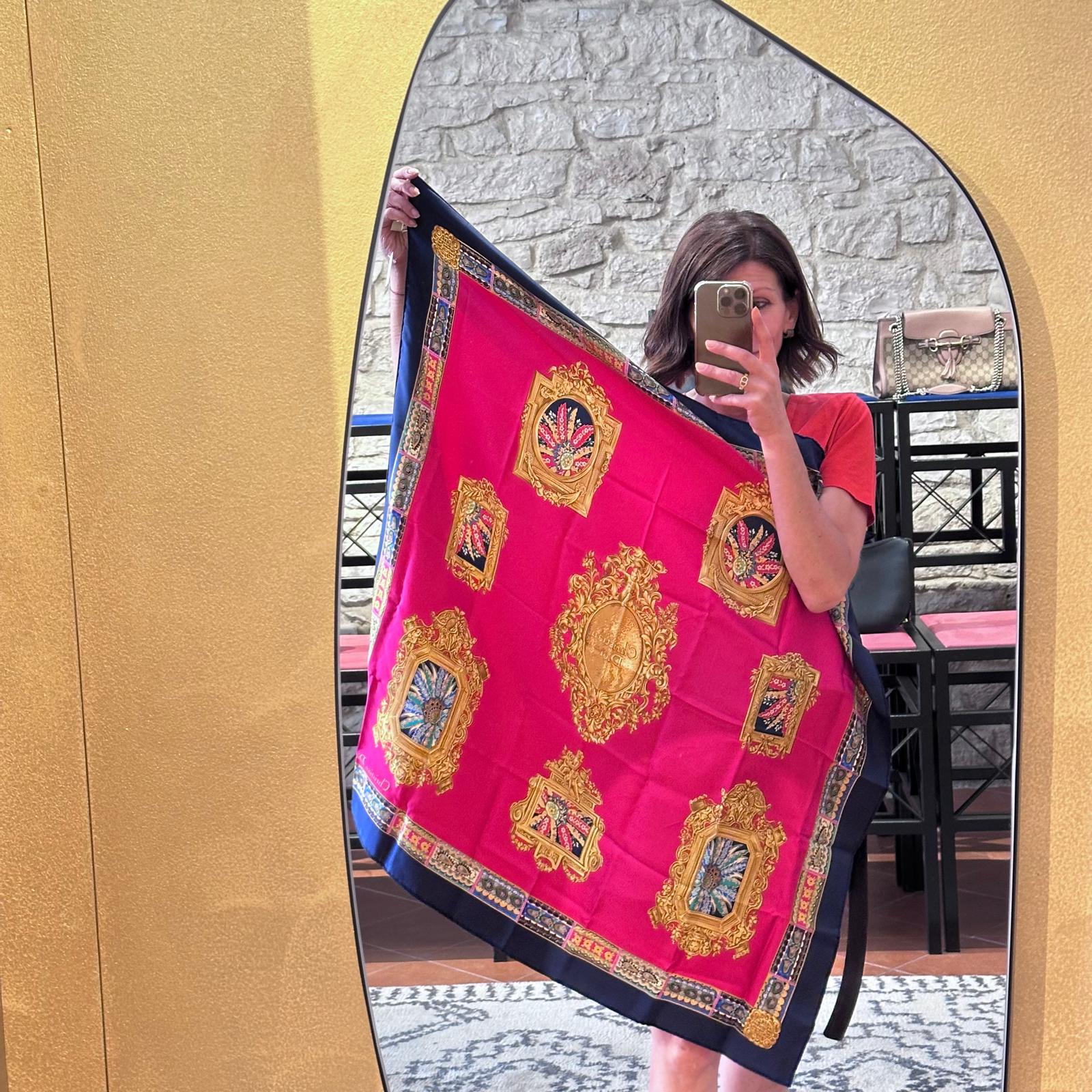 Christian Dior Foulard Vintage in Seta Fucsia e Blu Navy