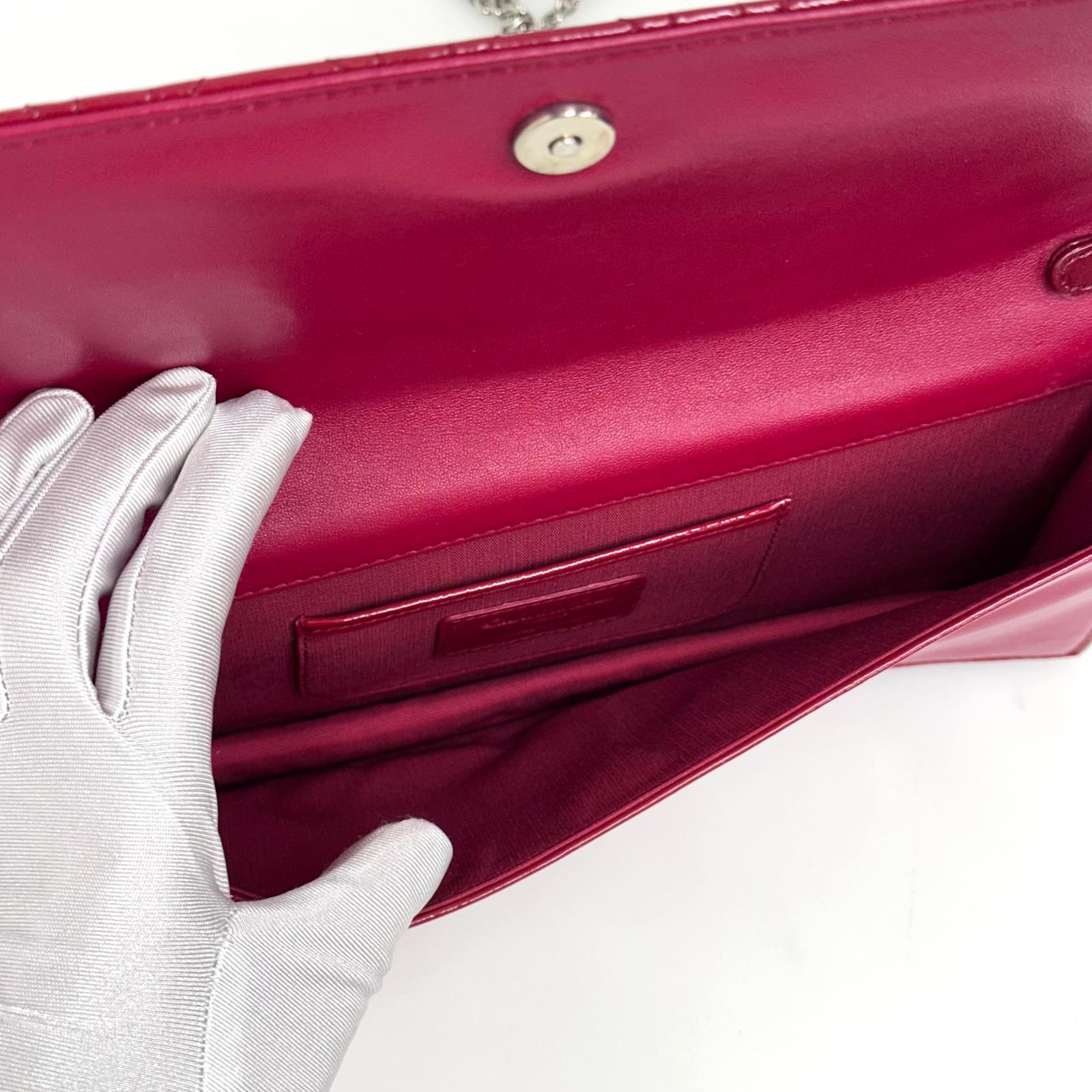 Christian Dior Pochette con catena Lady Dior Cannage vernice rossa