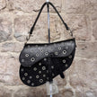 Dior Borsa Saddle Grommet in Pelle Nera con Borchie